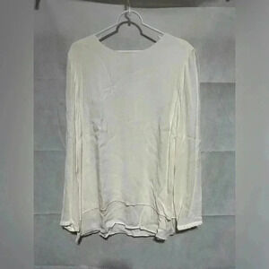 J. JILL Long Sleeve Layered Hem Cream Blouse Top Shirt Sz L Keyhole Back NWOT
